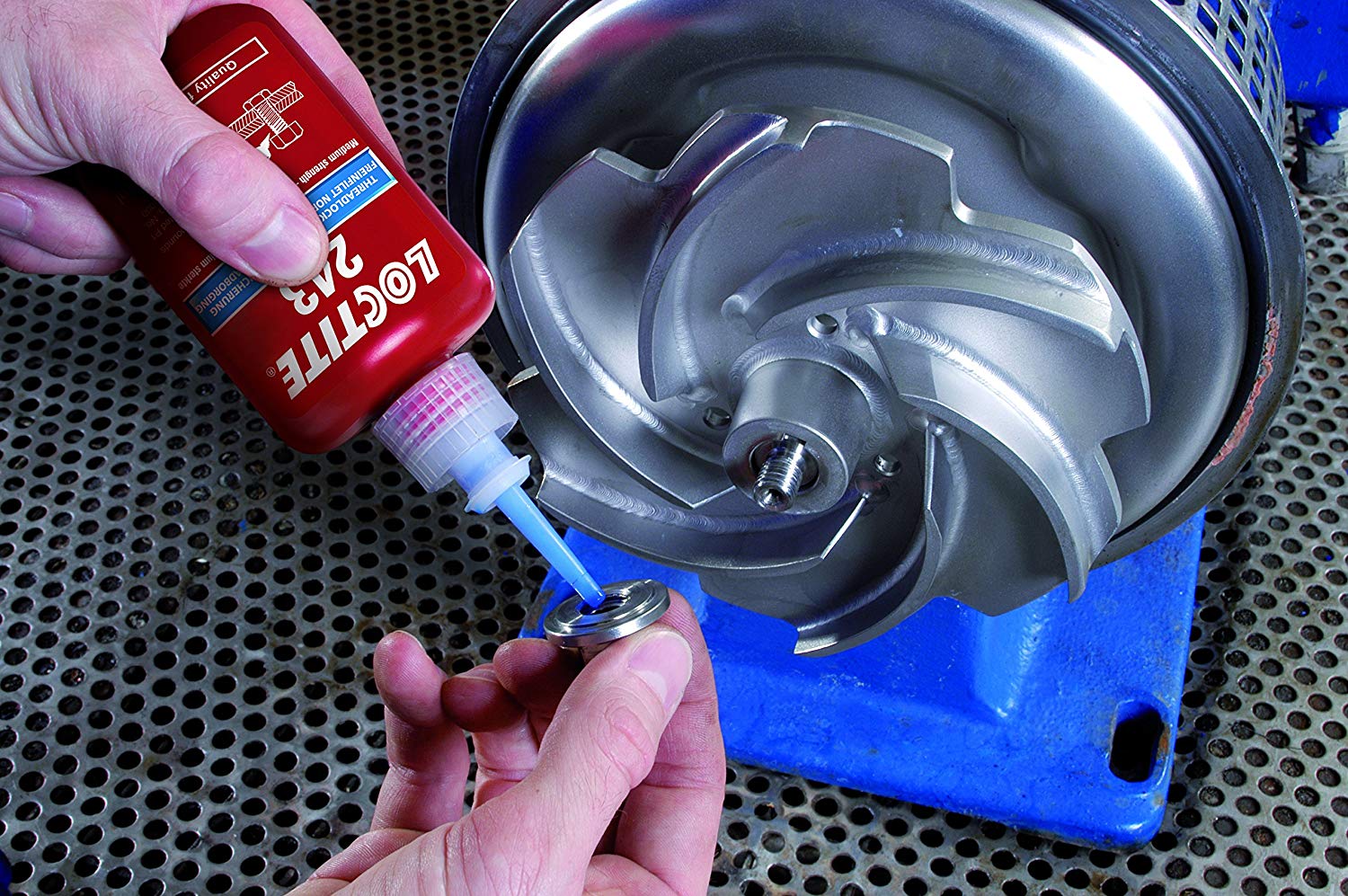 loctite-blue-243 (1).jpg